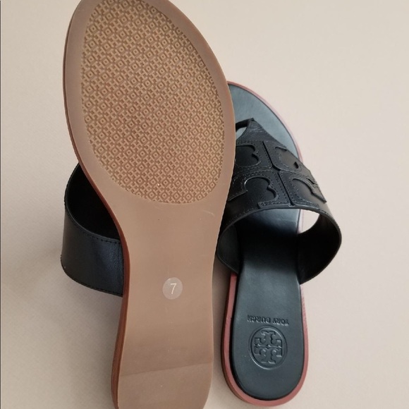 Tory Burch Jamie Sandals Black NIB Size 7 - Picture 6 of 6